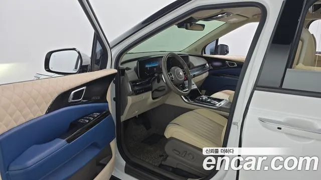 Kia Carnival 2021 thumb 10
