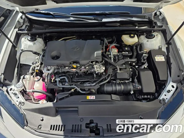 Toyota Camry 2025 thumb 6
