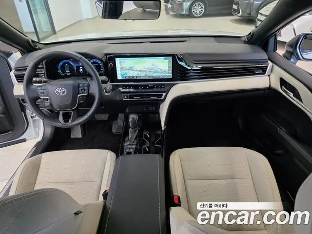 Toyota Camry 2025 thumb 7