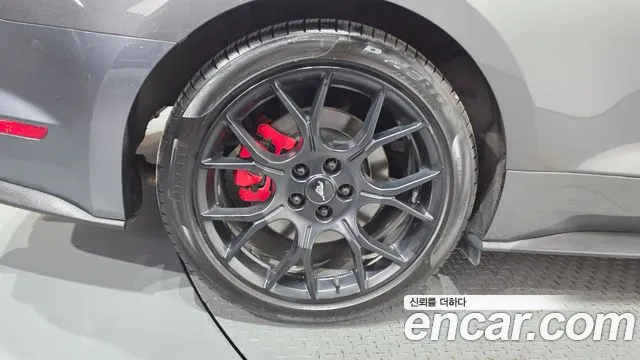 Ford Mustang Mach-E 2019 thumb 5