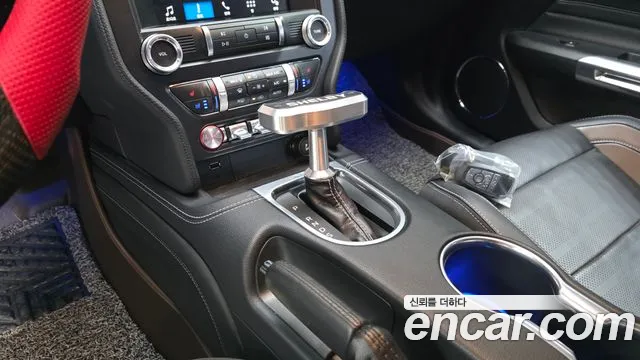 Ford Mustang Mach-E 2019 thumb 9