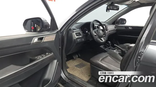 KG_Mobility_Ssangyong Rexton 2018 thumb 10