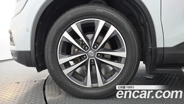 Renault-KoreaSamsung Koleos 2017 thumb 5