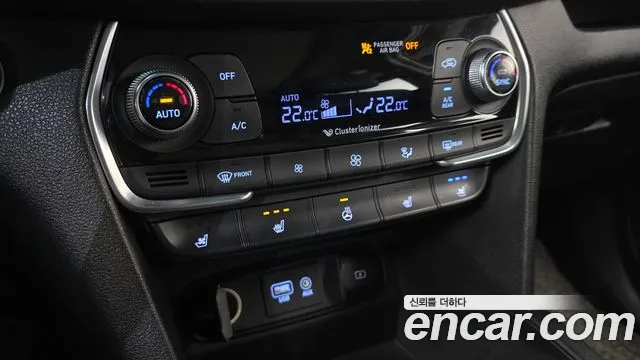 Hyundai Santa Fe 2018 thumb 11