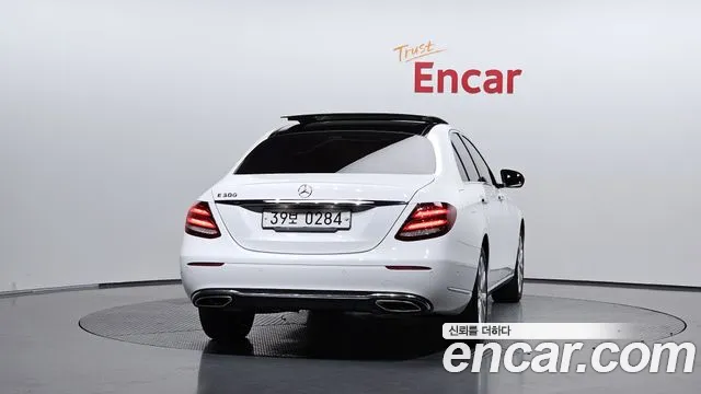 Mercedes-Benz E-Класс 2016 thumb 3