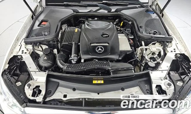 Mercedes-Benz E-Класс 2016 thumb 5