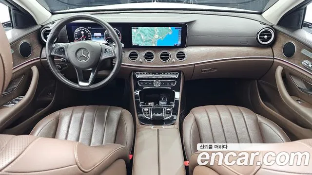 Mercedes-Benz E-Класс 2016 thumb 6