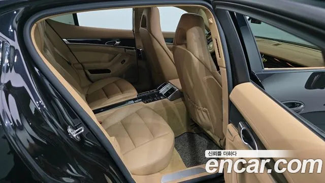 Porsche Panamera 2014 thumb 11