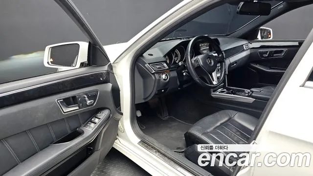 Mercedes-Benz E-Класс 2016 thumb 10