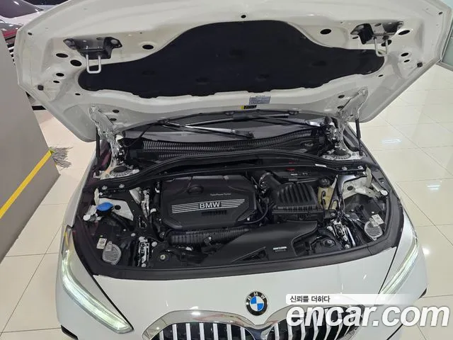 BMW 1-Series 2022 thumb 6