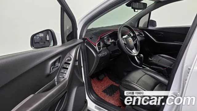 ChevroletGMDaewoo Tracker 2018 thumb 11