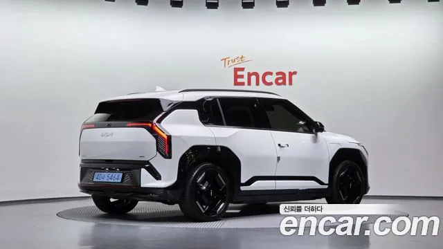 Kia EV3 2024 thumb 2
