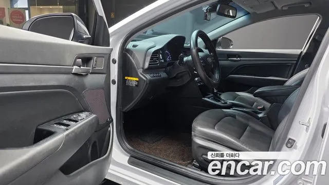 Hyundai Avante 2019 thumb 10