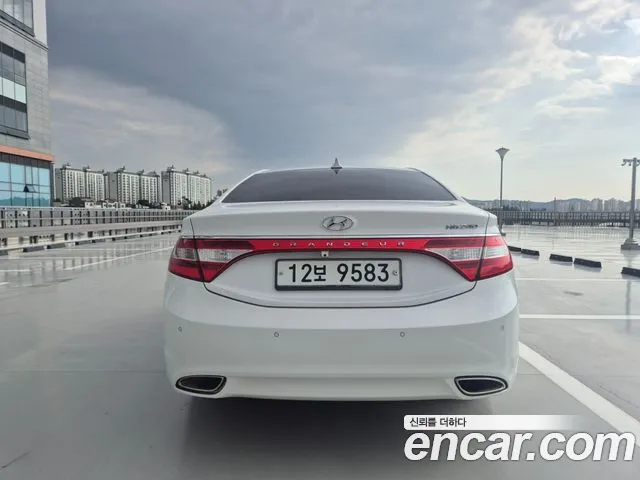 Hyundai Grandeur 2011 thumb 4