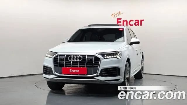 Audi Q7 2020 thumb 3