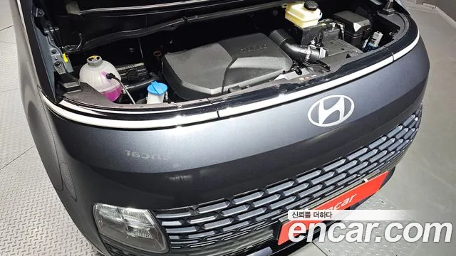 Hyundai Staria 2024 thumb 6