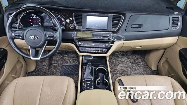Kia Carnival 2019 thumb 7