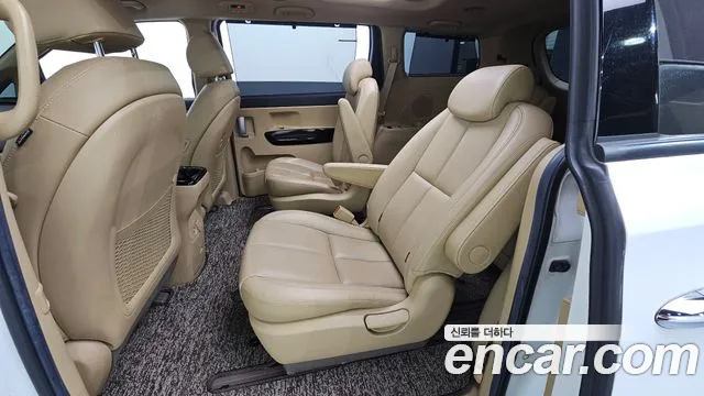 Kia Carnival 2019 thumb 12