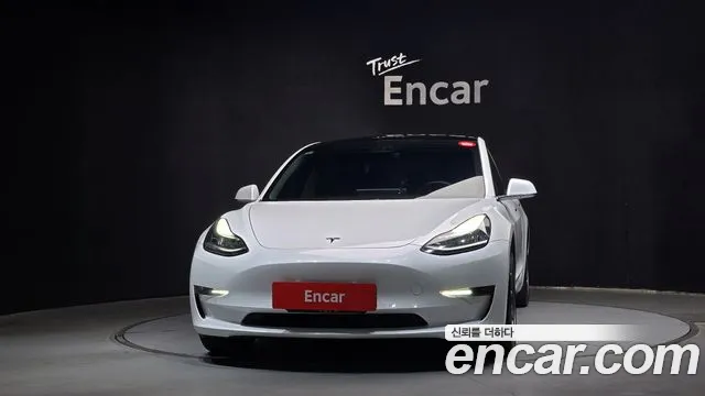 Tesla Model 3 2019 thumb 3