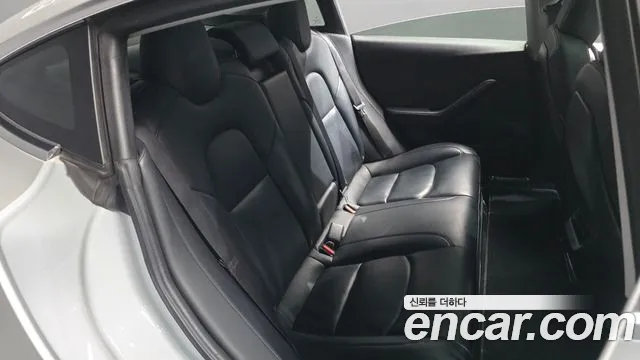 Tesla Model 3 2019 thumb 11