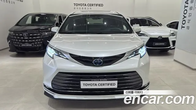 Toyota Sienna 2025 thumb 3