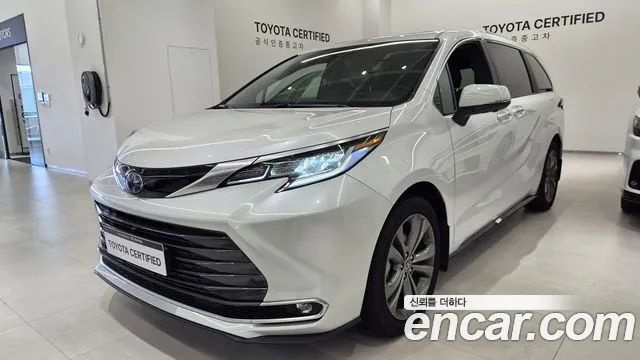 Toyota Sienna 2025 thumb 12