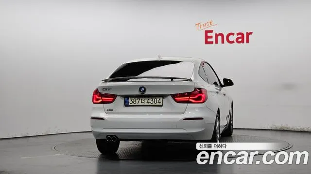 BMW Gran Turismo 2018 thumb 3