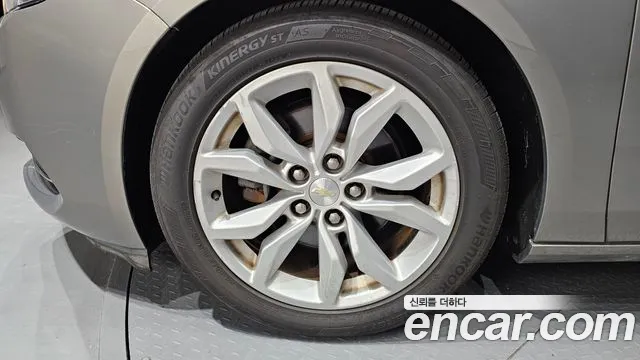 ChevroletGMDaewoo Impala 2017 thumb 5