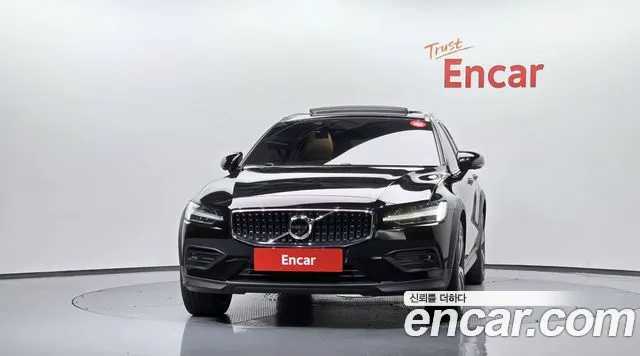 Volvo V60 2021 thumb 3