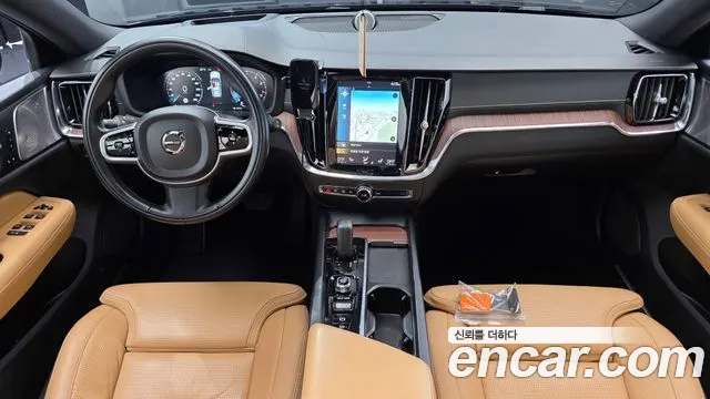 Volvo V60 2021 thumb 7