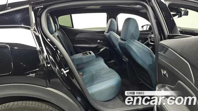 Peugeot 408 2023 thumb 11