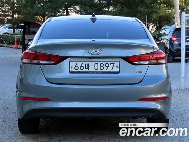 Hyundai Avante 2015 thumb 4