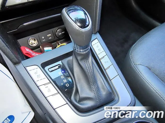 Hyundai Avante 2015 thumb 10