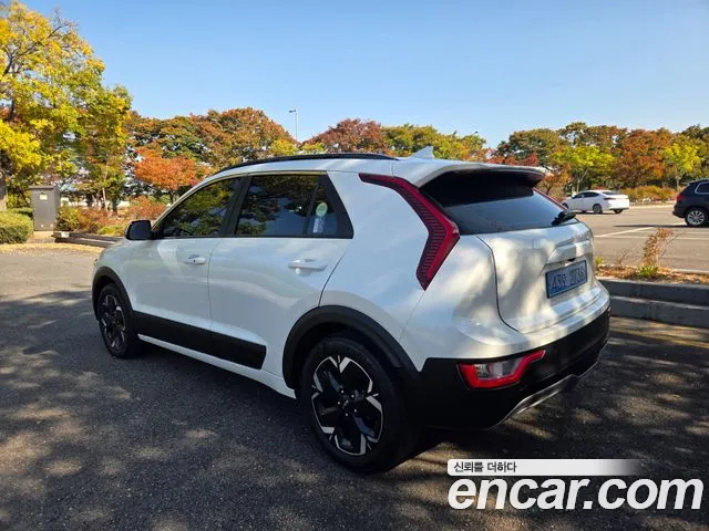 Kia Niro 2022 thumb 3