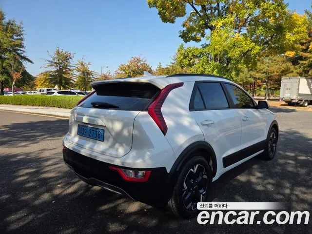 Kia Niro 2022 thumb 4