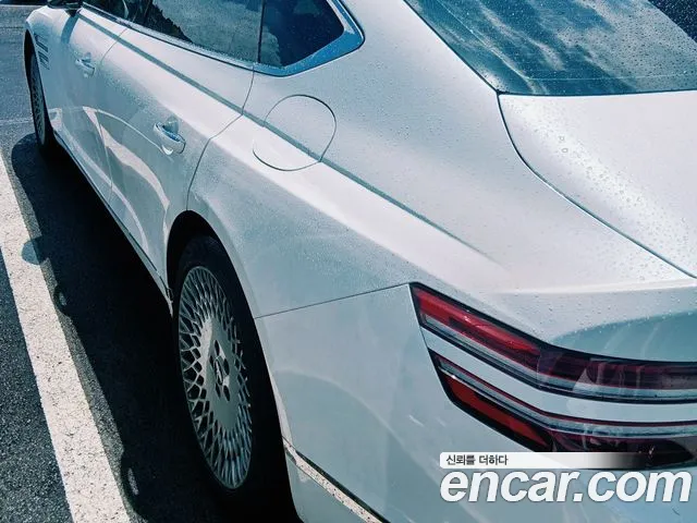 Genesis G80 2021 thumb 2