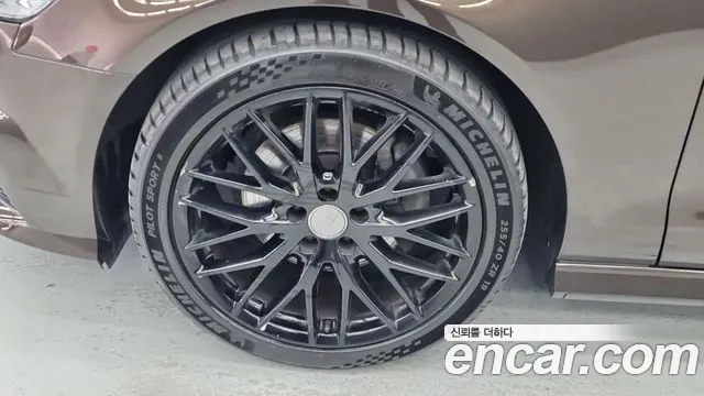 Audi A6 2018 thumb 5