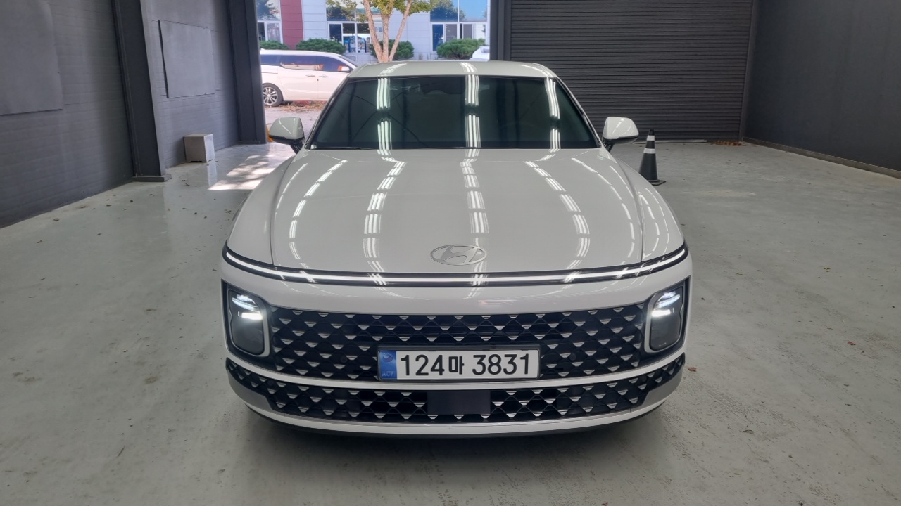 Hyundai Grandeur 2023 thumb 3