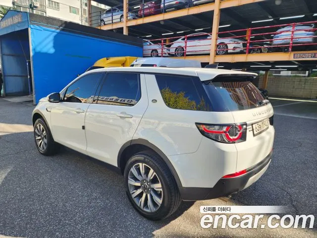 Land Rover Discovery Sport 2018 thumb 4