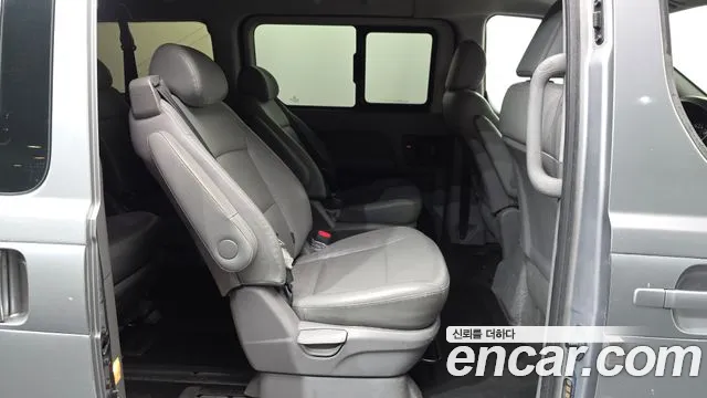 Hyundai Starex 2018 thumb 11