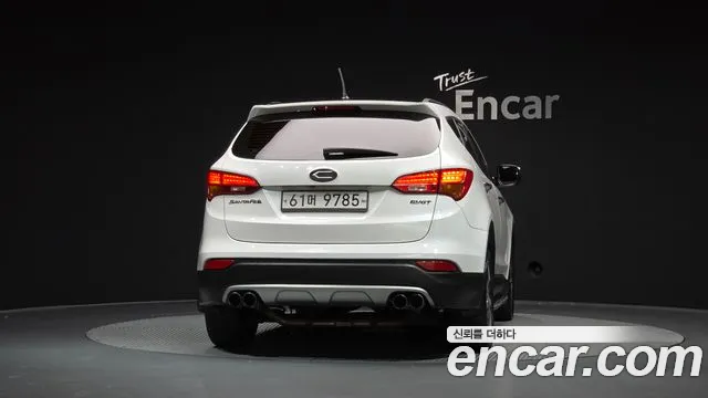 Hyundai Santa Fe 2013 thumb 4