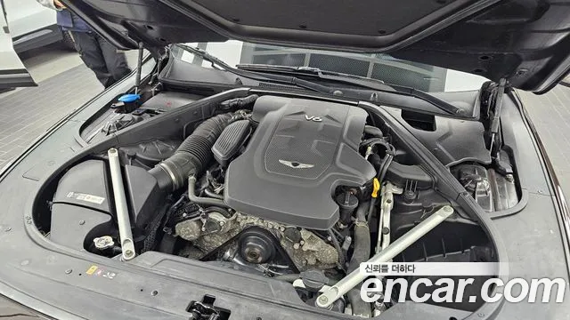 Genesis G90 2019 thumb 6