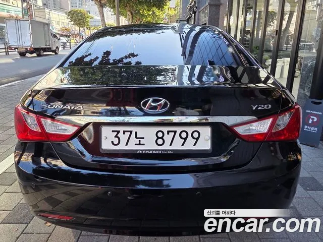 Hyundai Sonata 2010 thumb 4