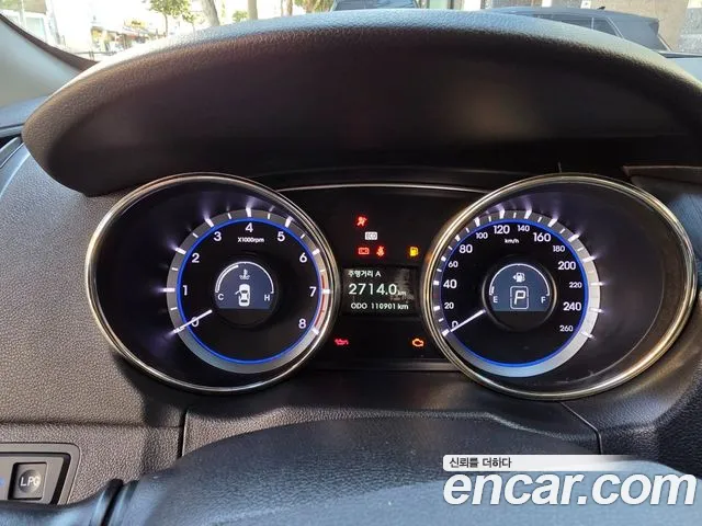 Hyundai Sonata 2010 thumb 8