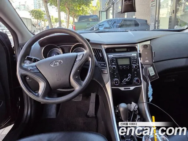 Hyundai Sonata 2010 thumb 9