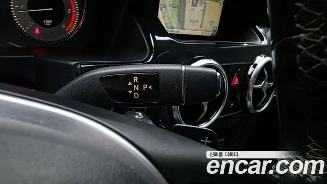 Mercedes-Benz GLK-Class 2014 thumb 9