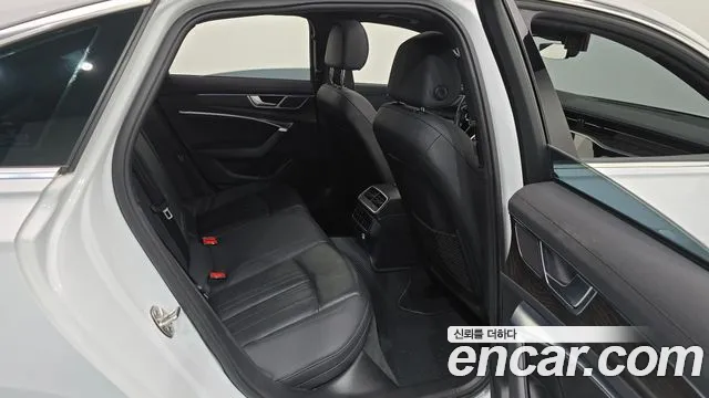 Audi A6 2019 thumb 11