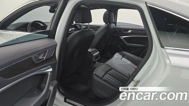 Audi A6 2019 thumb 12