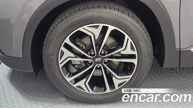 Hyundai Santa Fe 2018 thumb 5