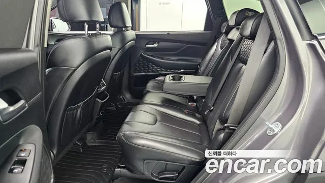 Hyundai Santa Fe 2018 thumb 12
